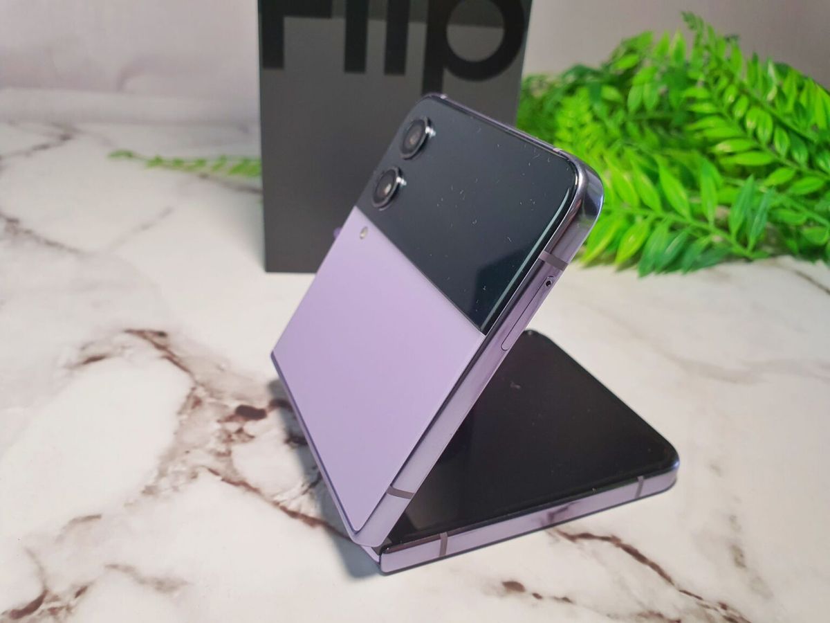 Harga Samsung Galaxy Z Flip 4 Turun ke Kisaran Rp4 Jutaan