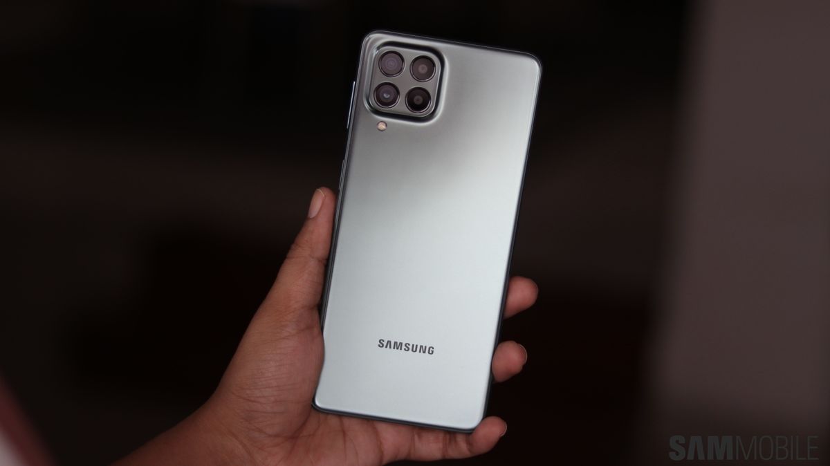 Masih Layakkah Samsung Galaxy M53 5G Dibeli dengan Layar Super AMOLED Plus