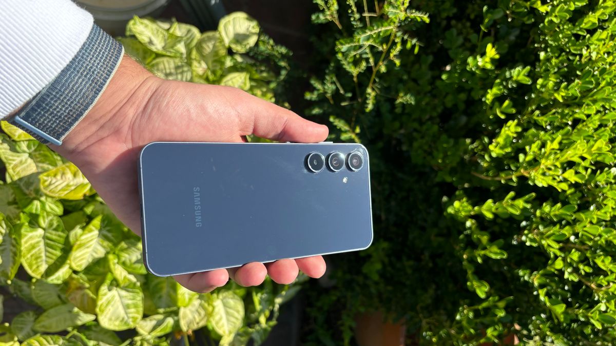 Harga Samsung Galaxy A55 Bekas 2026 Turun Drastis Segini Saja