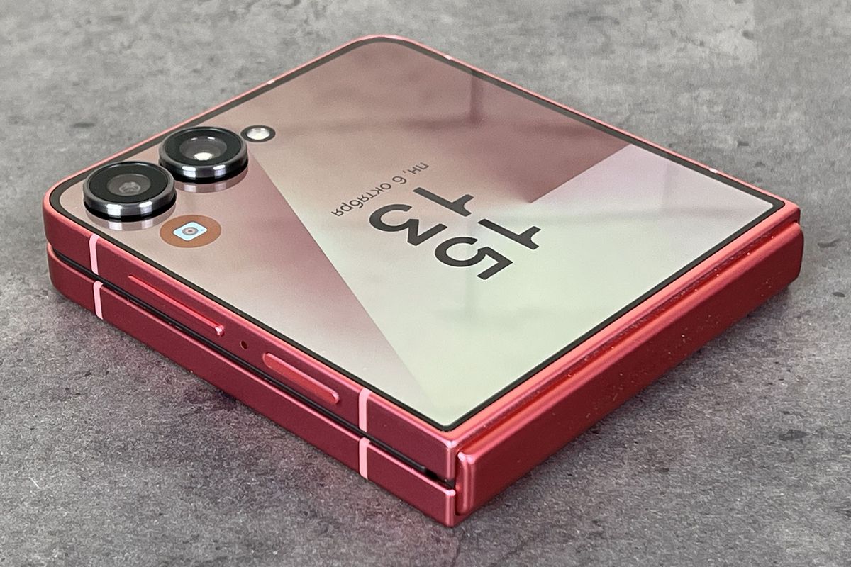Samsung Galaxy Z Flip7 Resmi Meluncur dengan Desain Tipis dan Baterai Besar