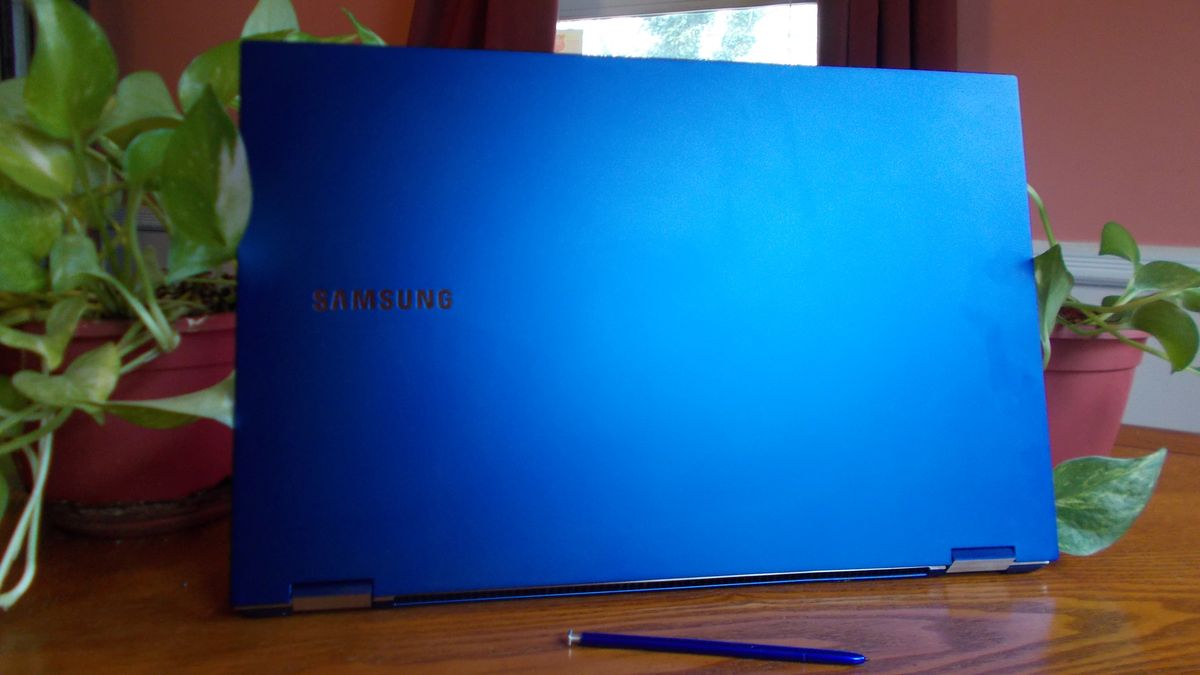 Samsung Galaxy Book Flex 15 Inci dengan Layar QLED dan Baterai 20 Jam