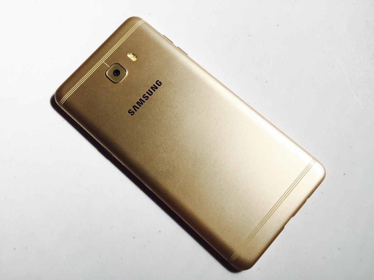 Samsung Galaxy C9 Pro 6GB RAM di 2026, Masih Layak Pakai?