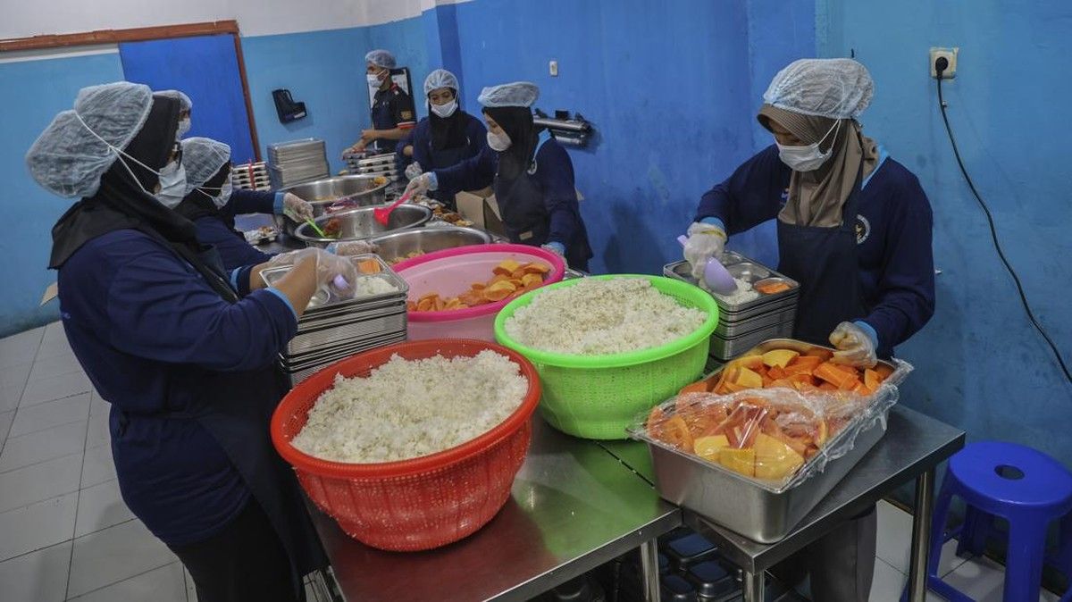 BGN Hentikan Sementara SPPG Karangturi Usai Insiden Keracunan Makan Gratis di Semarang