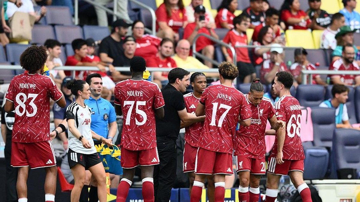 Carragher Nilai Liverpool Belum Siap Rebut Gelar Premier League