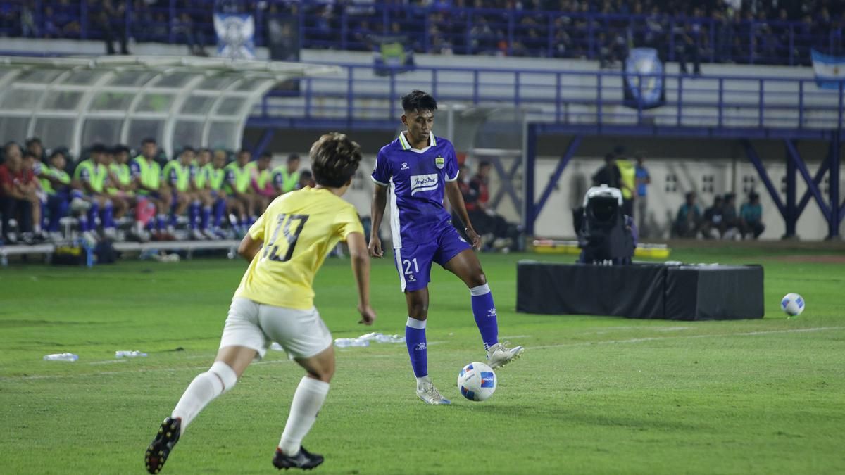 Faris Abdul Hafizh Debut Sebagai Starter di Persib Bandung di Piala Presiden 2026