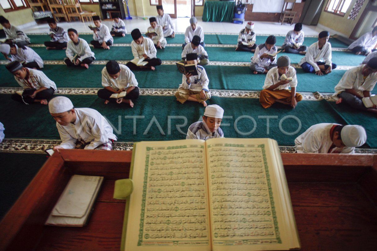 Sikap Tepat Terhadap Ayat Alquran untuk Hidup Lebih Berkah 2026