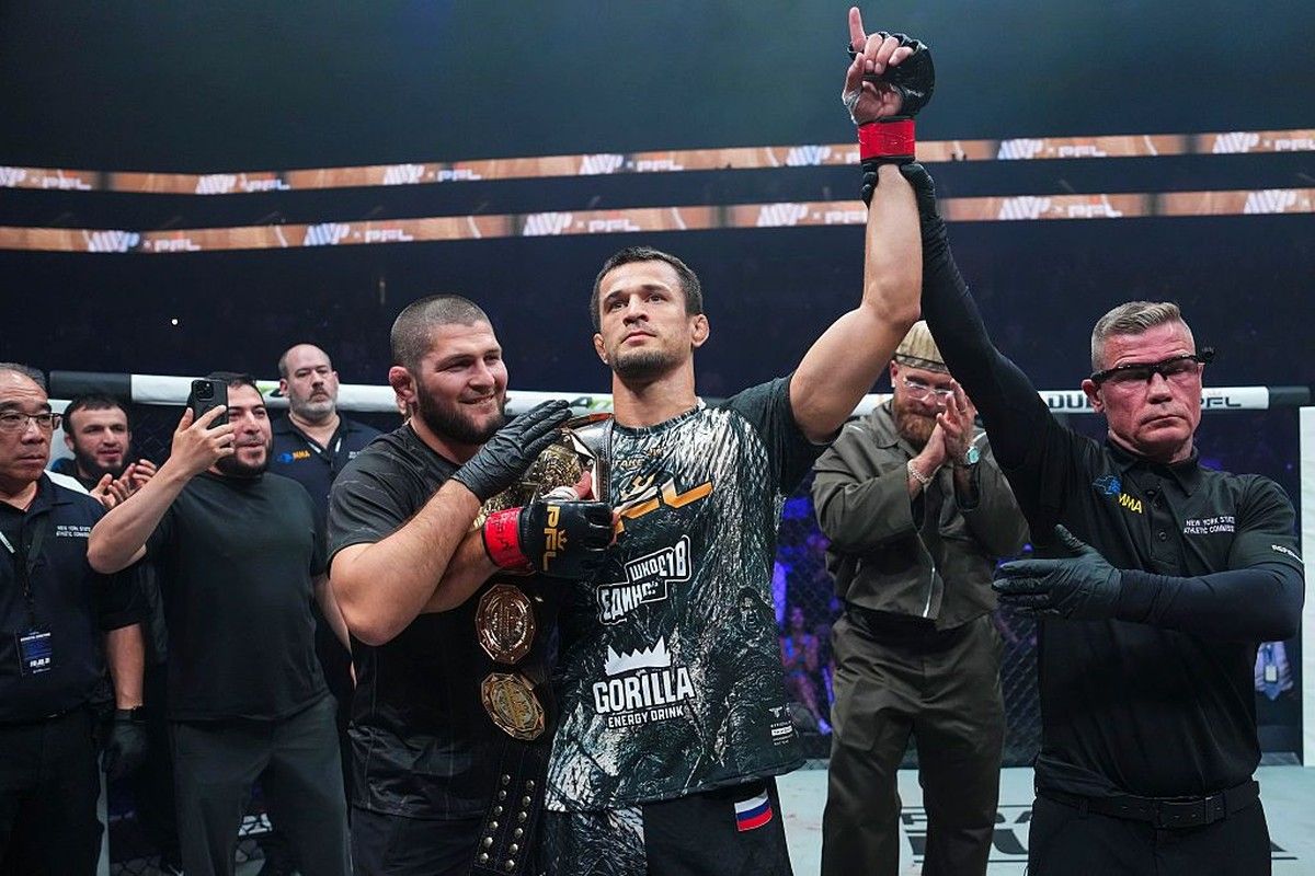 Usman Nurmagomedov Pertahankan Sabuk Kelas Ringan PFL di New York