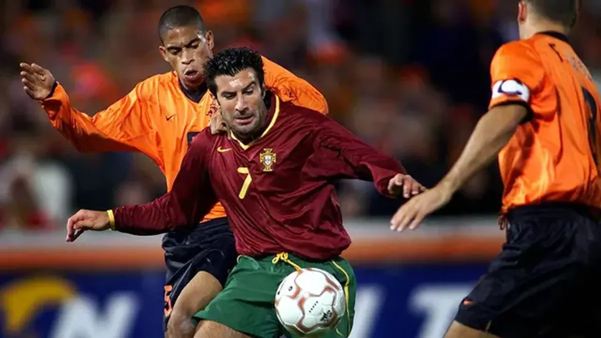Luis Figo Ungkap Pertandingan yang Ingin Diulang dalam Kariernya