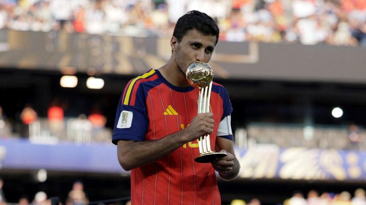 Enzo Maresca Tegaskan Rodri Tetap di Manchester City