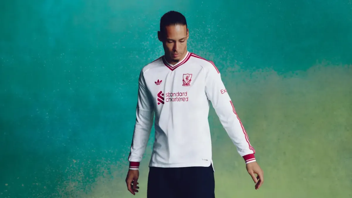 Liverpool Perkenalkan Jersey Tandang Musim 2026/2027 dengan Desain Klasik