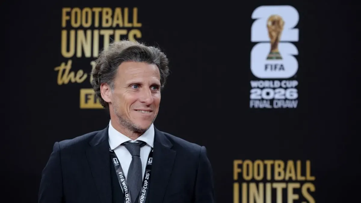 Diego Forlan Ditunjuk Pelatih Timnas Uruguay Gantikan Marcelo Bielsa