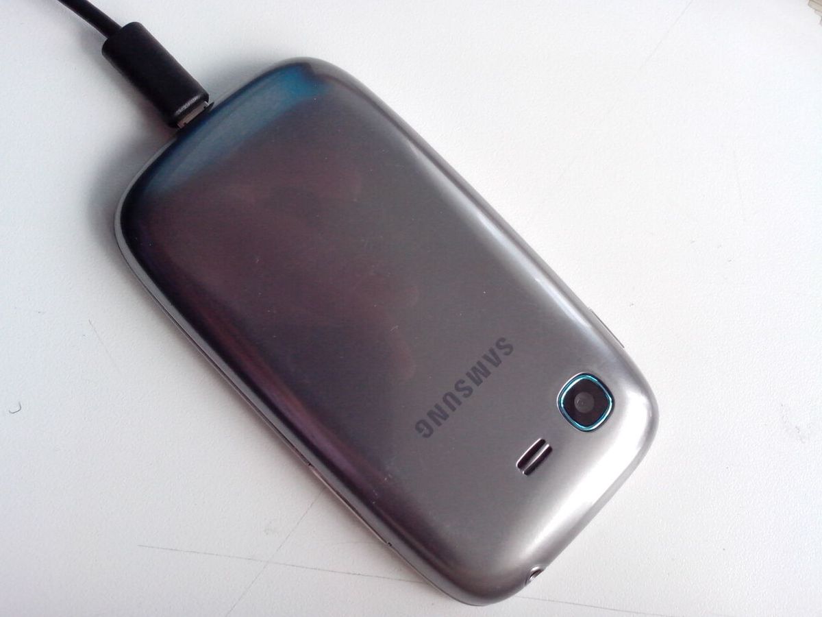Samsung Galaxy Pocket Neo: Kenapa HP Layar Kecil Ini Dihentikan Produksi