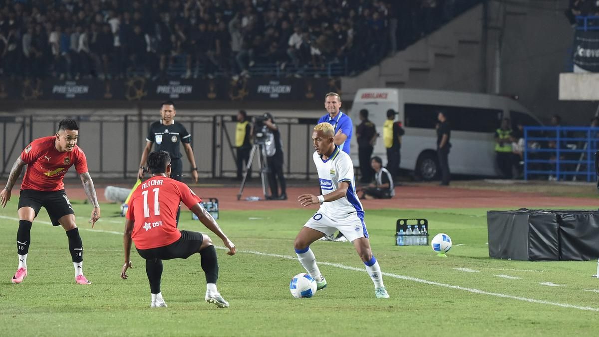 Persib Bandung Melaju ke Semifinal Piala Presiden 2026 di Bandung