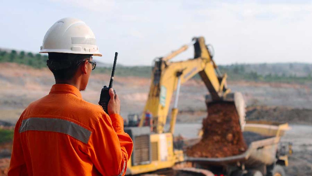 DEWA Ajukan Kelonggaran Kredit Sindikasi ke BBCA dan BMRI