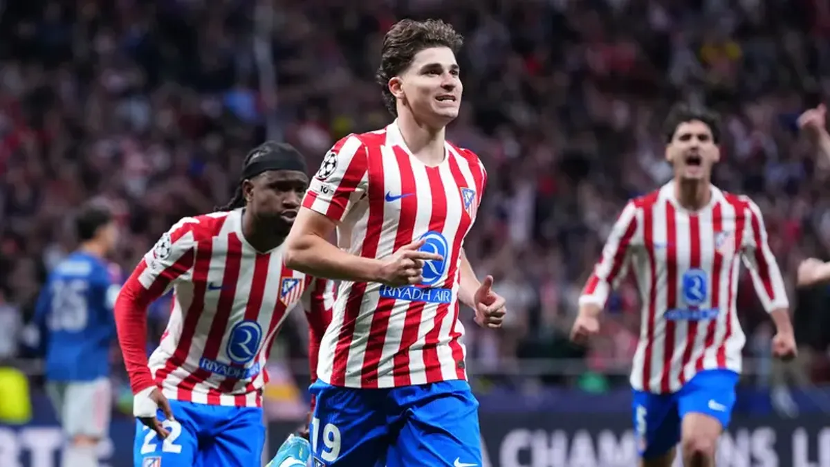 Pau Cubarsi Beri Penilaian Soal Rumor Transfer Julian Alvarez ke Barcelona