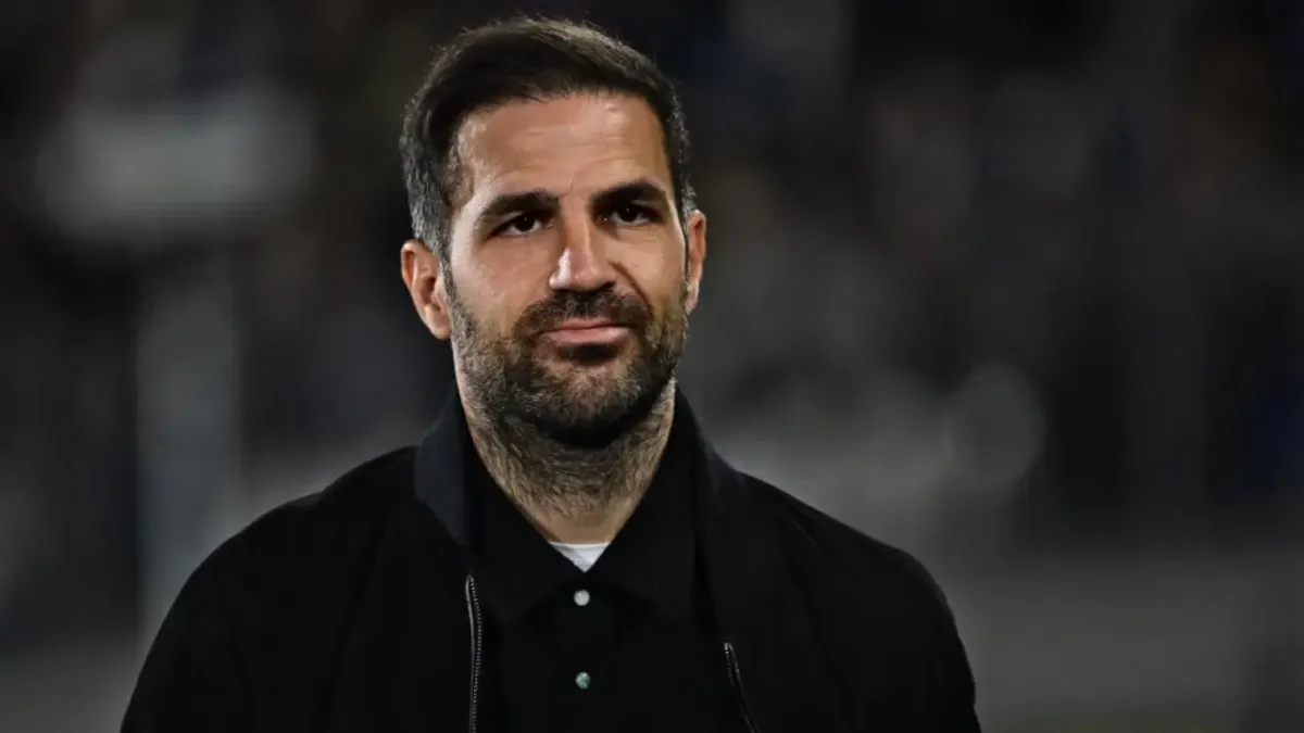 Barcelona Siapkan Cesc Fabregas Jadi Pelatih Pengganti Hansi Flick