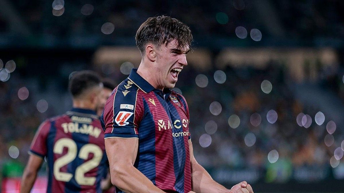 Real Madrid Resmi Rekrut Carlos Espi Gantikan Gonzalo Garcia