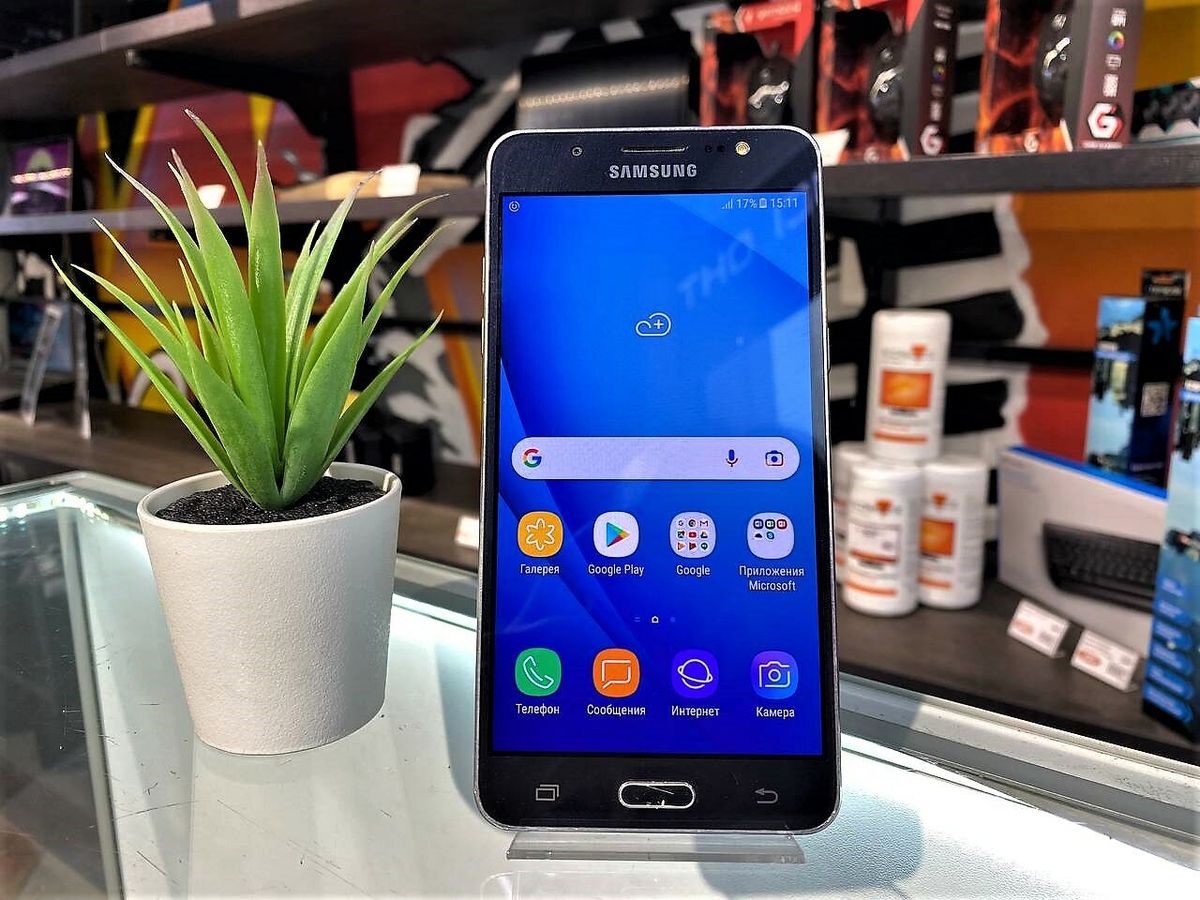 Samsung Galaxy J5 Tawarkan RAM 2GB dengan Performa Stabil di 2026