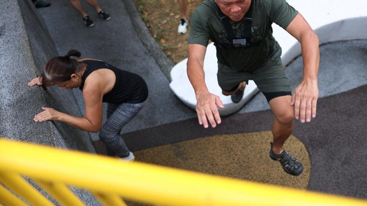 Pelatih Singapura Gunakan Parkour untuk Latih Keseimbangan Lansia
