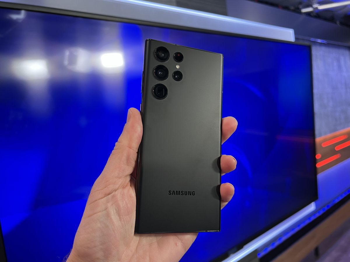 Samsung Galaxy S22 Ultra Review Lengkap Harga dan Performanya 2026