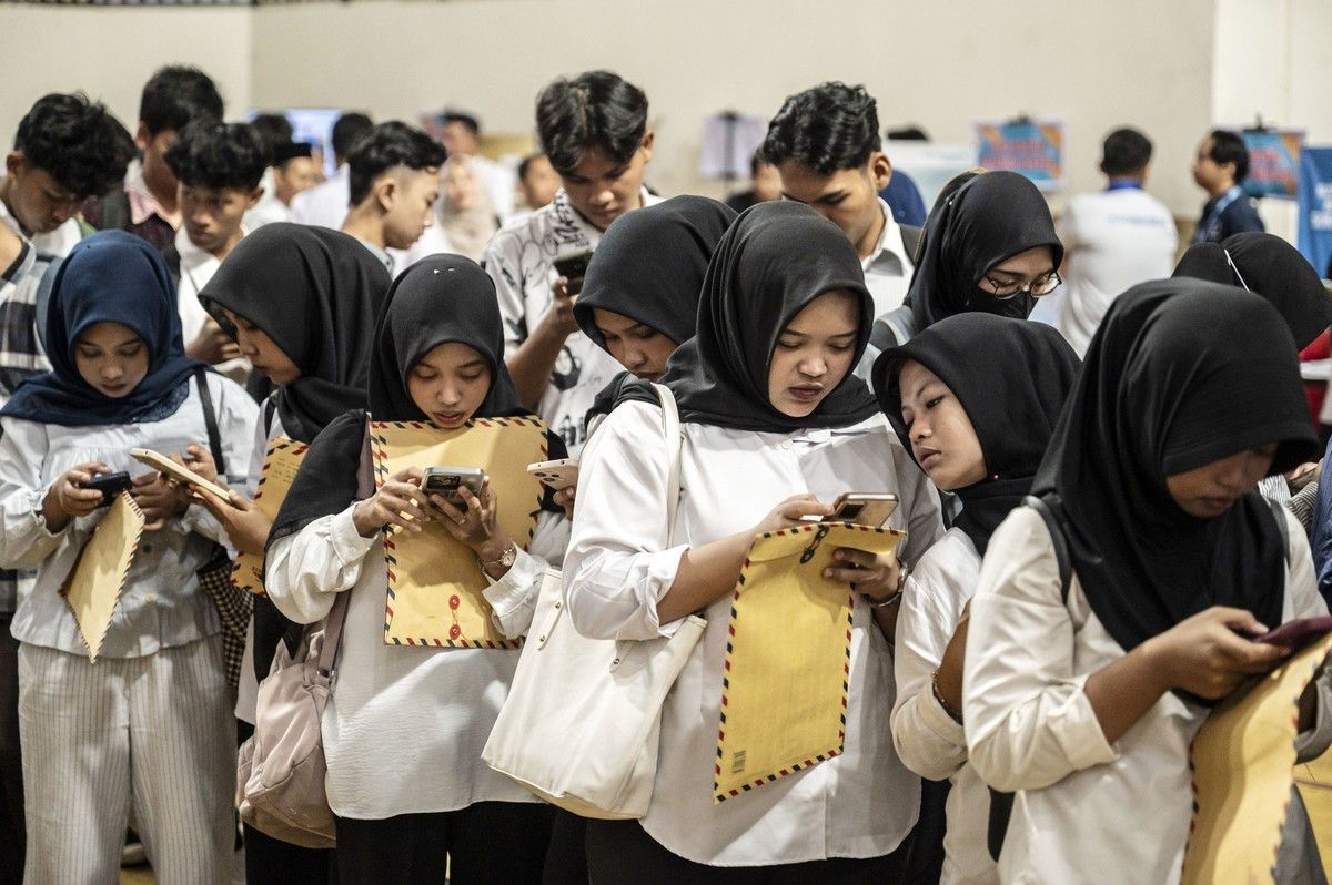 Guru Besar UGM Soroti Tingginya Angka Pengangguran dan Tantangan Pemerintah