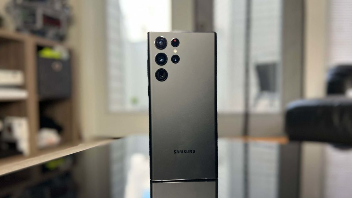 Harga Samsung Galaxy S22 Ultra Turun Signifikan di Indonesia Agustus 2026