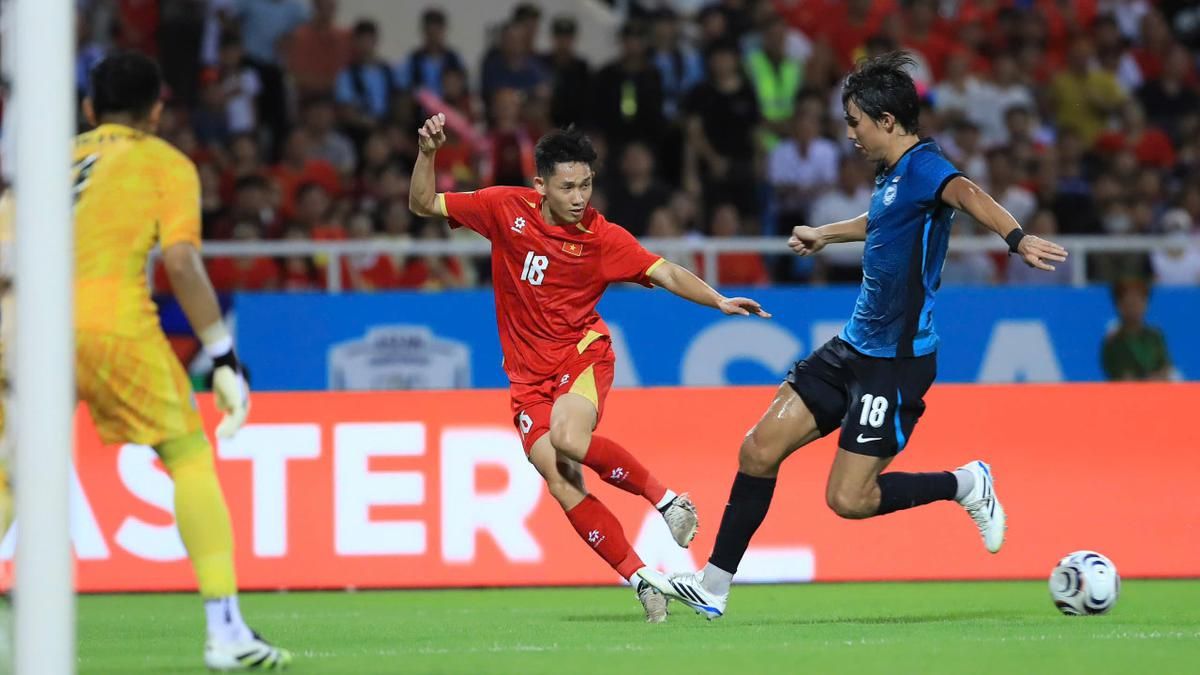 Timnas Singapura Raih Hasil Imbang Berharga Lawan Vietnam di Hanoi