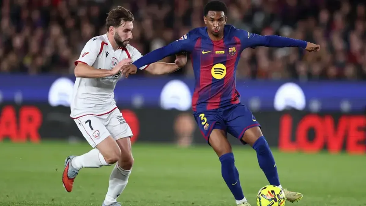 Alejandro Balde Tegaskan Barcelona Tak Takut Real Madrid di La Liga
