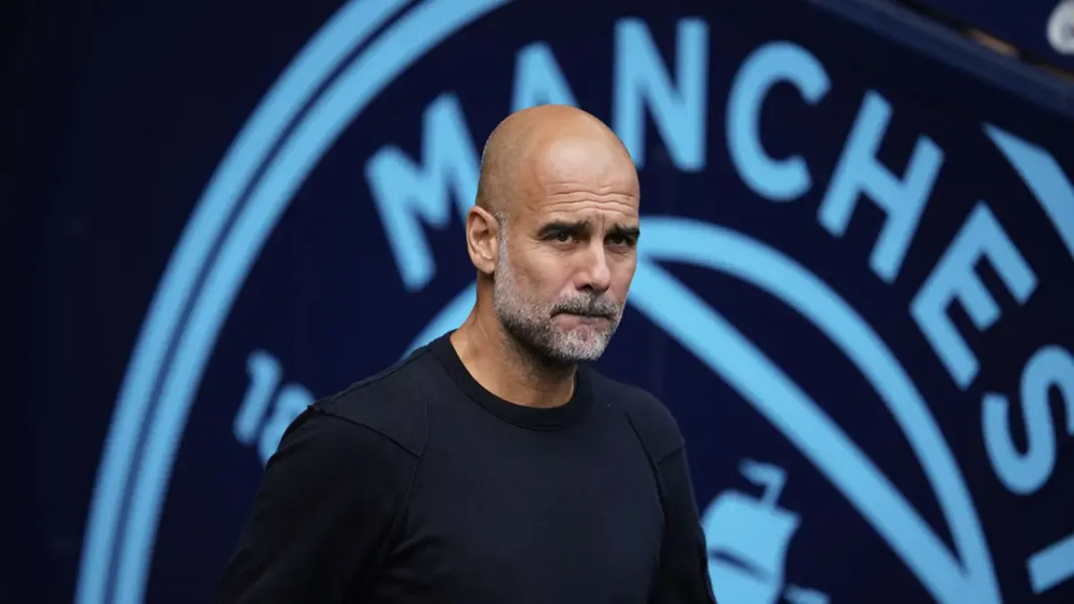 Manchester City Lelang Barang Pep Guardiola dari Era Kejayaan