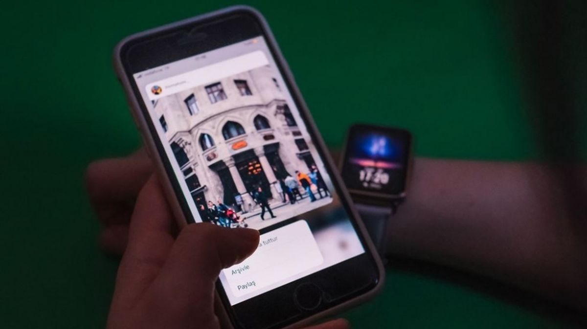 Pahami Kompatibilitas dan Cara Memilih Smartwatch yang Tepat untuk HP Anda