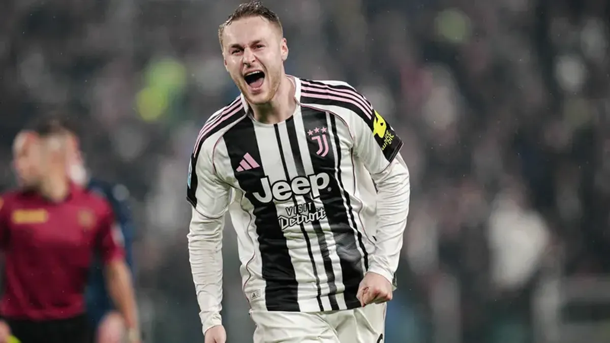 Manchester United dan Aston Villa Kejar Gelandang Juventus Teun Koopmeiners