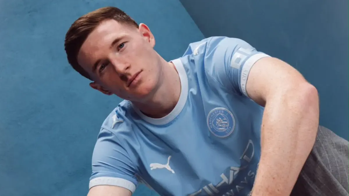 Elliot Anderson Resmi Gabung Manchester City dengan Kontrak Lima Tahun