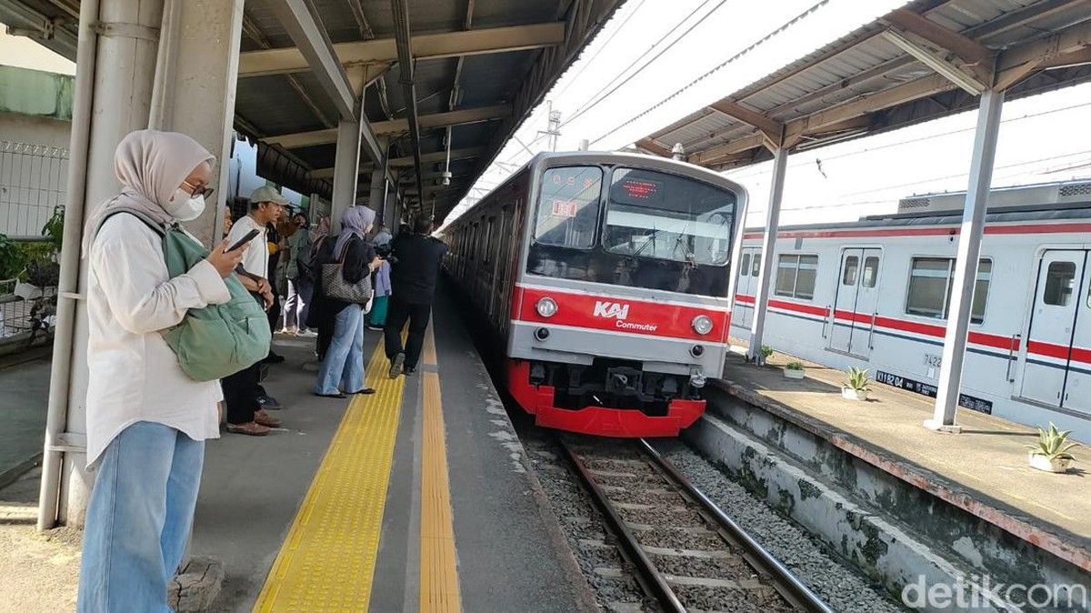 Gangguan Rangkaian KRL Bogor-Jakarta Kota di Stasiun Bojong Gede Ditangani
