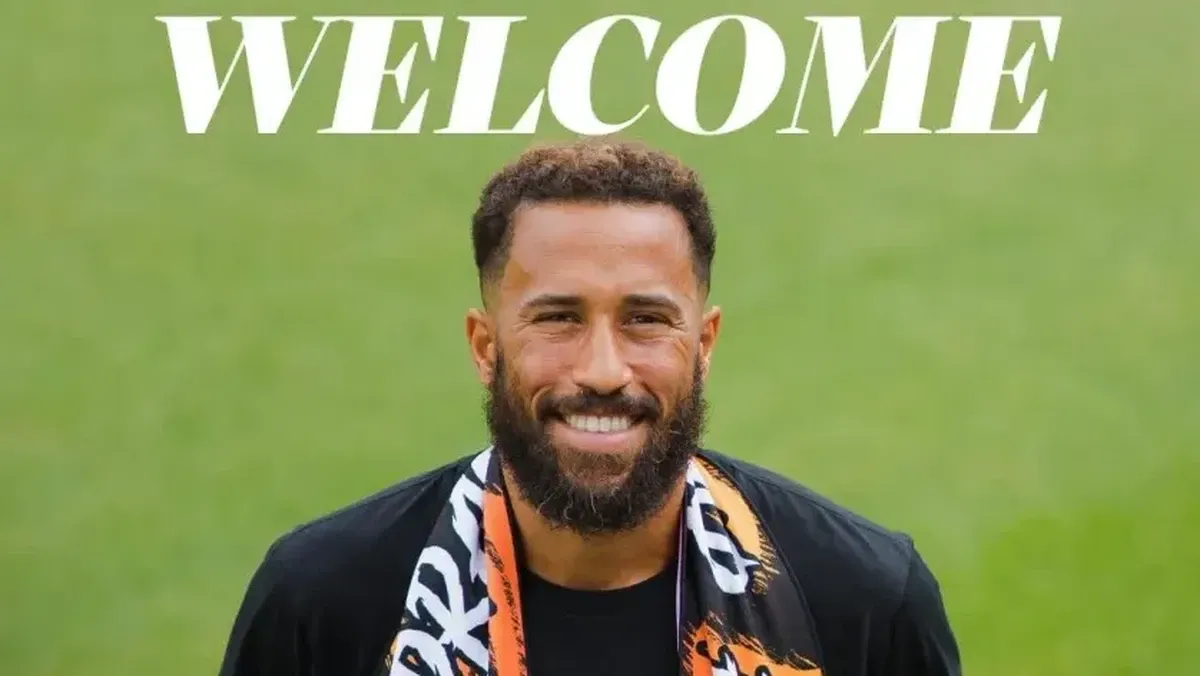 Andros Townsend Lanjutkan Karier di PT Prachuap Thailand