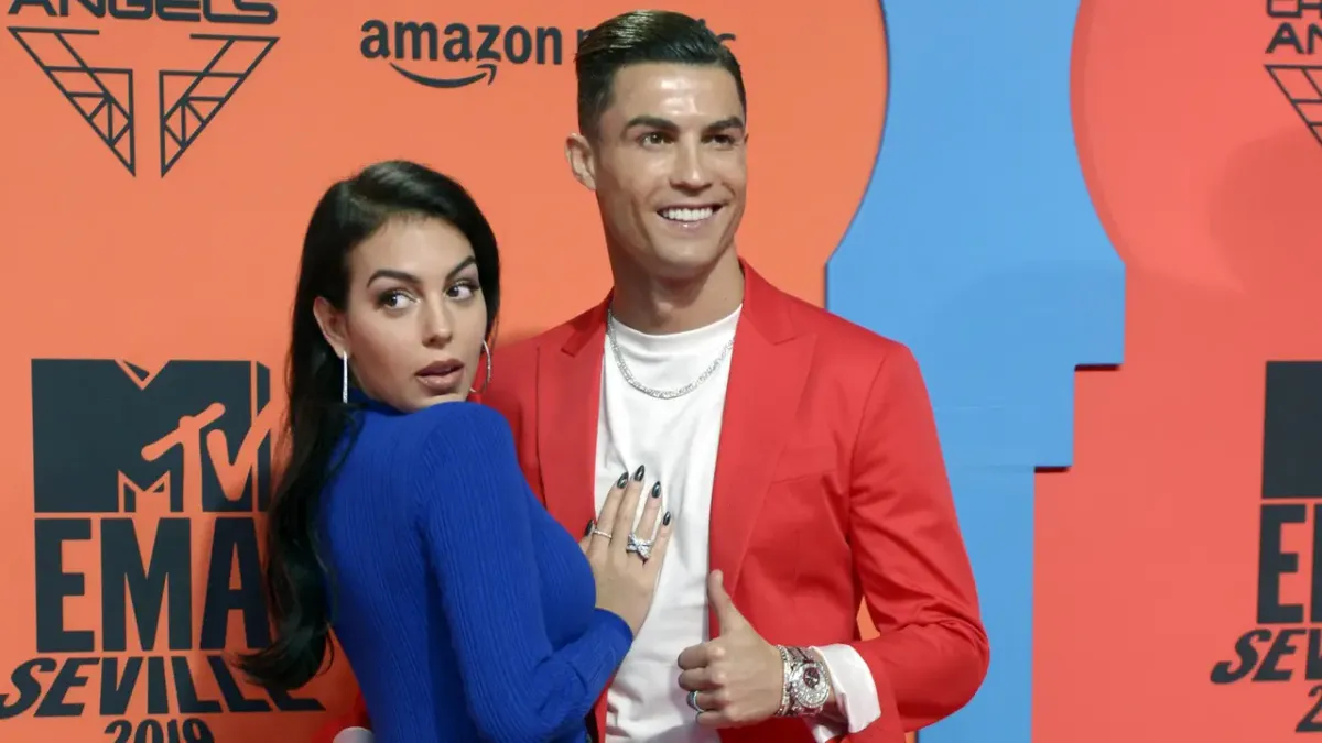 Kerumunan Besar Salah Sangka Pernikahan Cristiano Ronaldo di Funchal