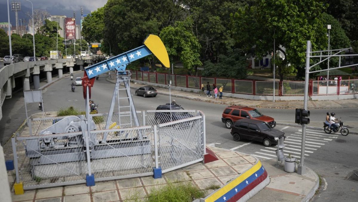 Venezuela Kaji Keluar dari OPEC, Tanda Pergeseran Politik Besar