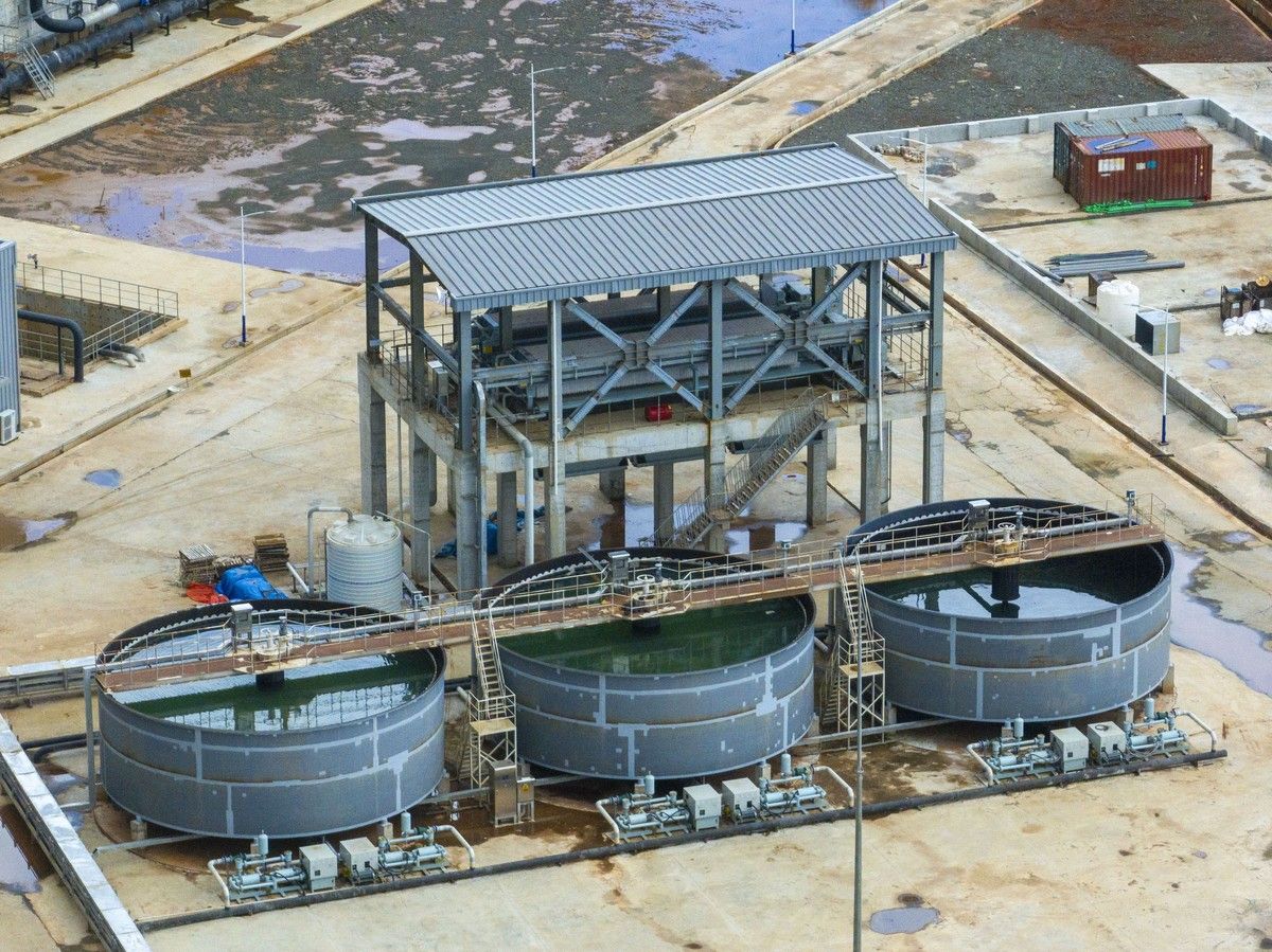 Pemerintah Kabupaten Salurkan Air Bersih dan Infrastruktur di Permukiman Baru Desa Kawasi
