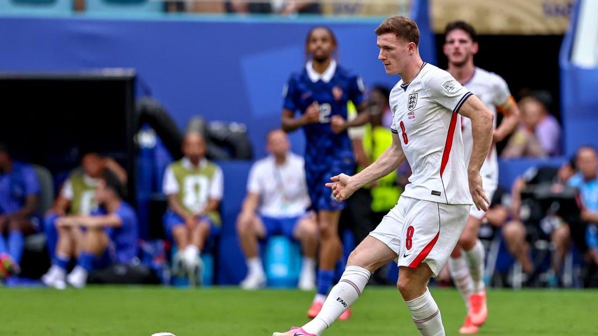 Elliott Anderson Bergabung Manchester City di Masa Transisi Pelatih Baru