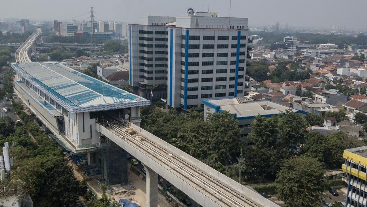 Pembangunan LRT Jakarta Fase 1B Capai 97,99 Persen dan Segera Dioperasikan