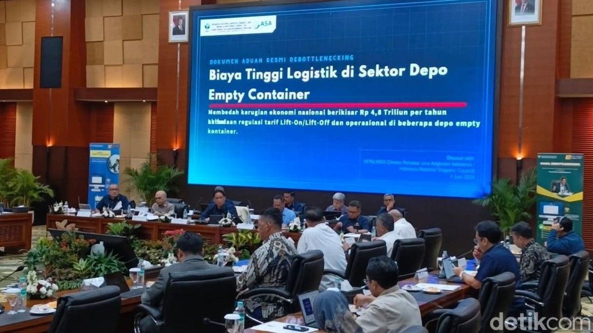 Menteri Keuangan Undang Menhub Bahas Selisih Tarif Layanan Depo Kontainer