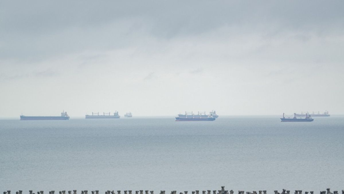 Ukraina Sepakati Tidak Serang Kapal Minyak Non-Rusia di Laut Hitam