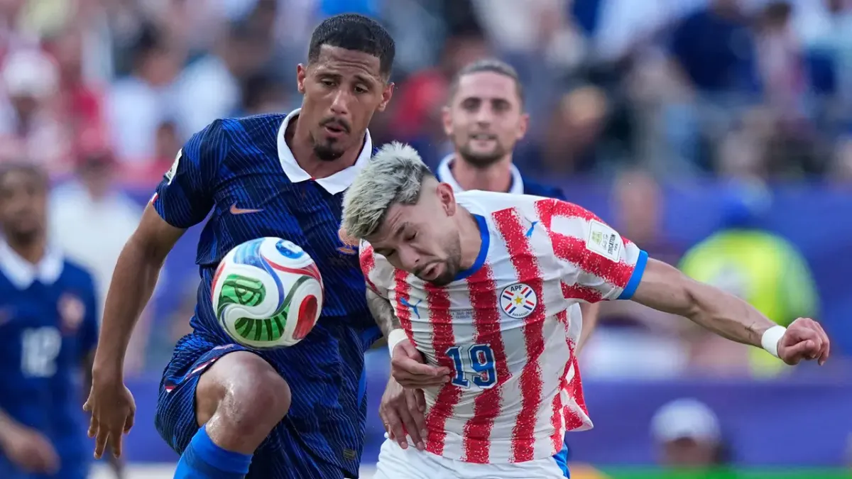 Barcelona Incar William Saliba untuk Perkuat Pertahanan Musim Panas Ini