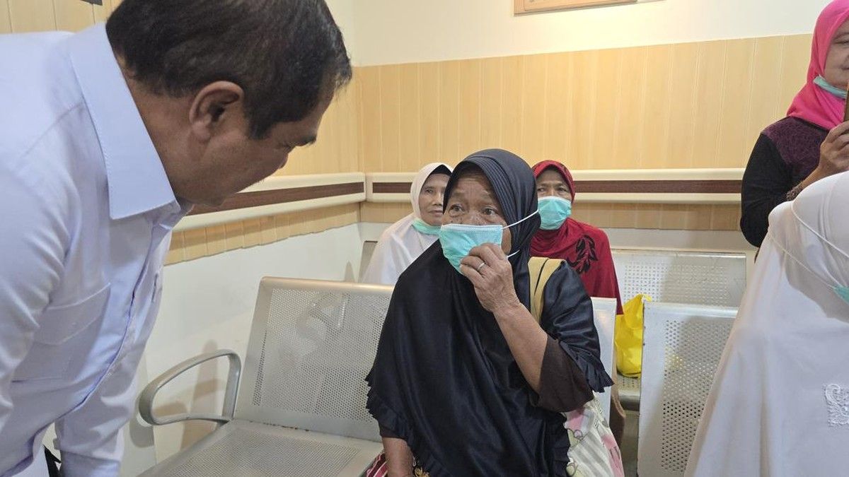 Menteri Imigrasi Gelar Operasi Katarak dan Cek Kesehatan Gratis di Jakarta