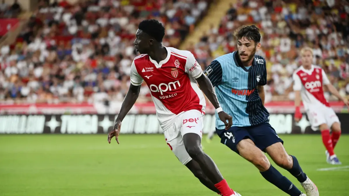Liverpool Siapkan Perekrutan Lamine Camara Perkuat Lini Tengah