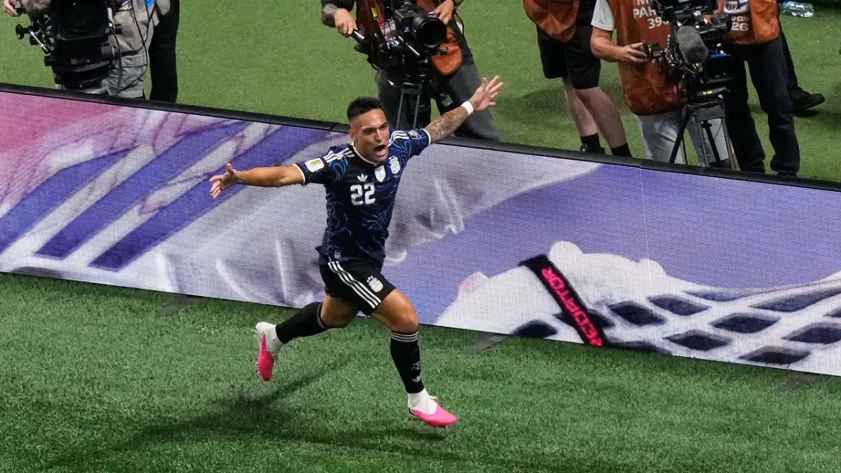 Barcelona Siapkan Opsi Lautaro Martinez Jika Gagal Dapatkan Julian Alvarez