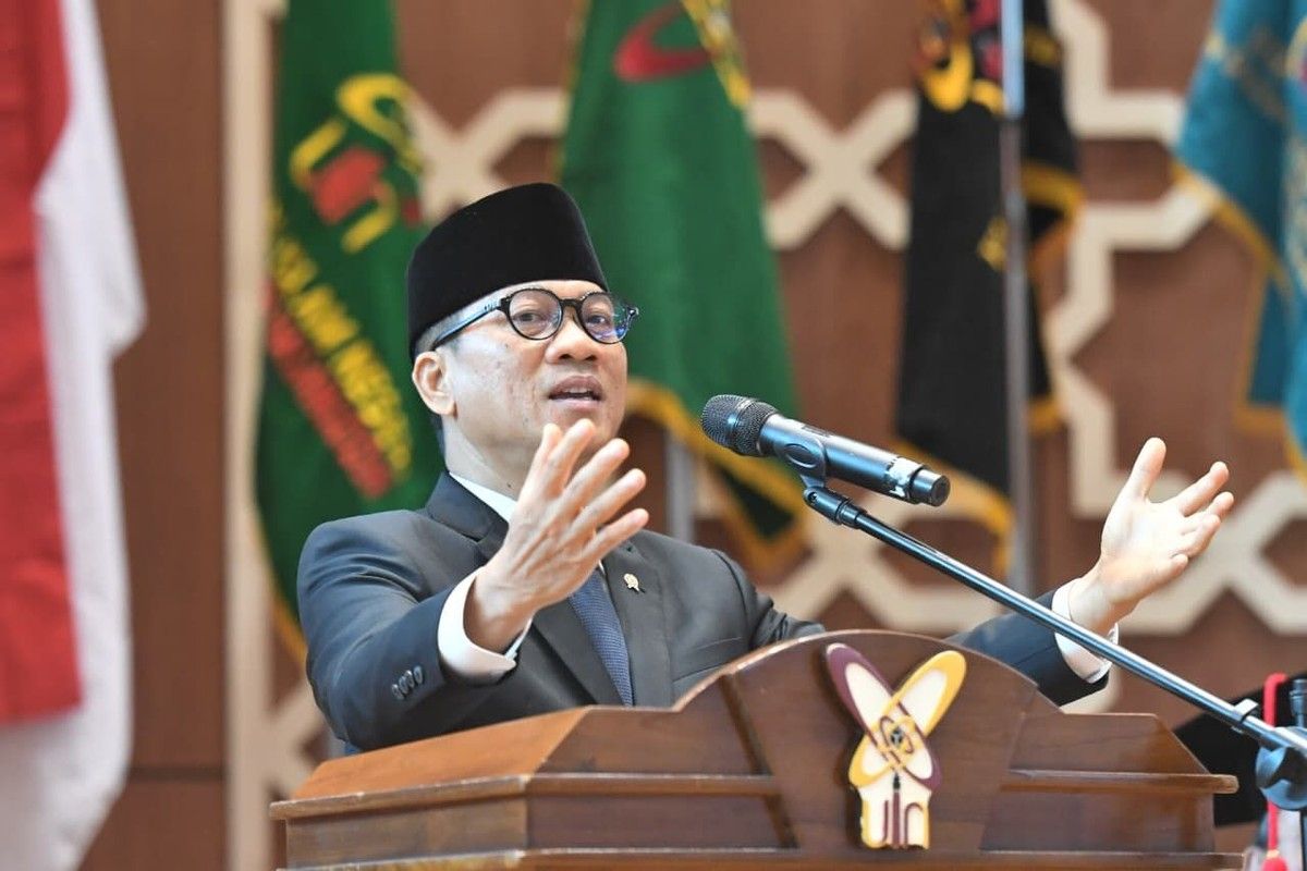 Mendes Yandri Ajak Lulusan UIN SMH Banten Ciptakan Lapangan Kerja di Desa