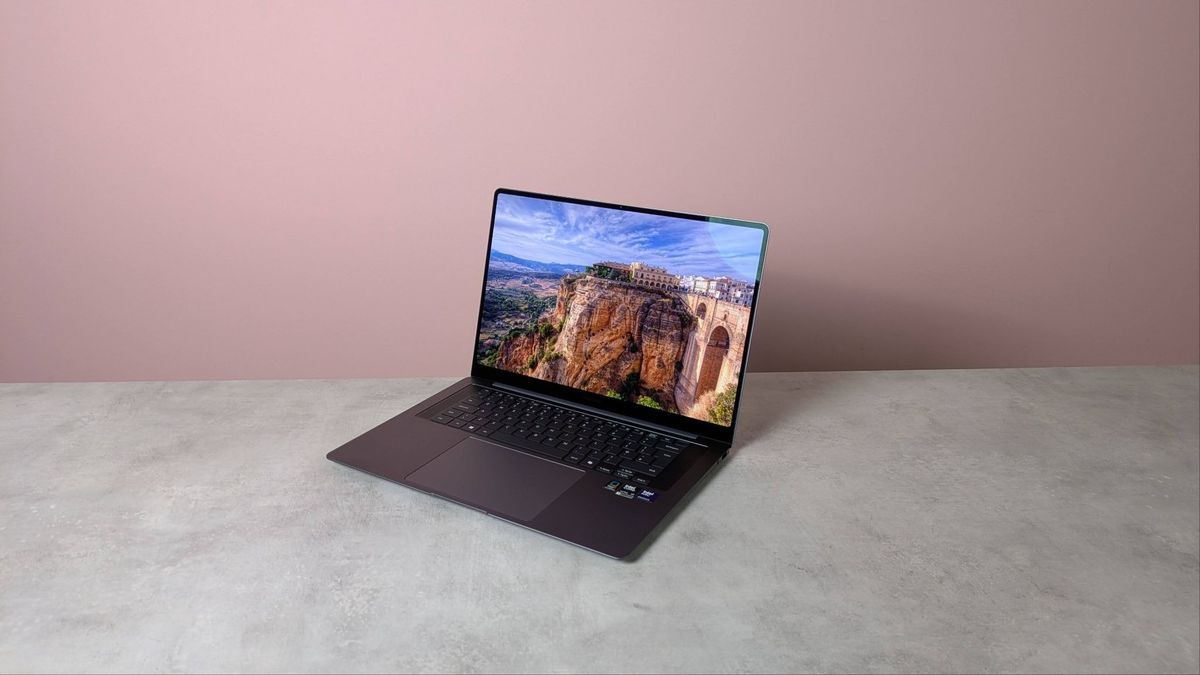 Samsung Galaxy Book6 Pro 16 Inci AMOLED dan Intel Panther Lake Terbaru