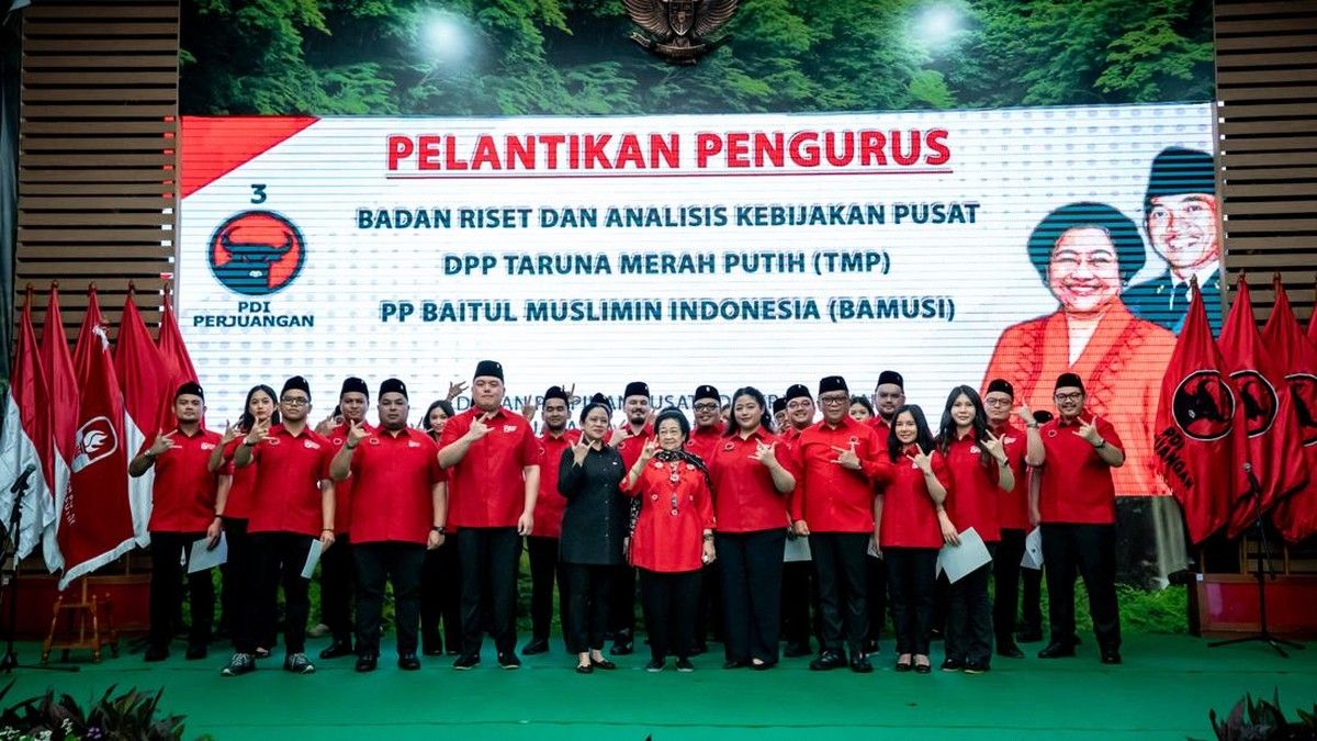 PDI Perjuangan Lantik DPP Taruna Merah Putih Fokus Merangkul Generasi Muda