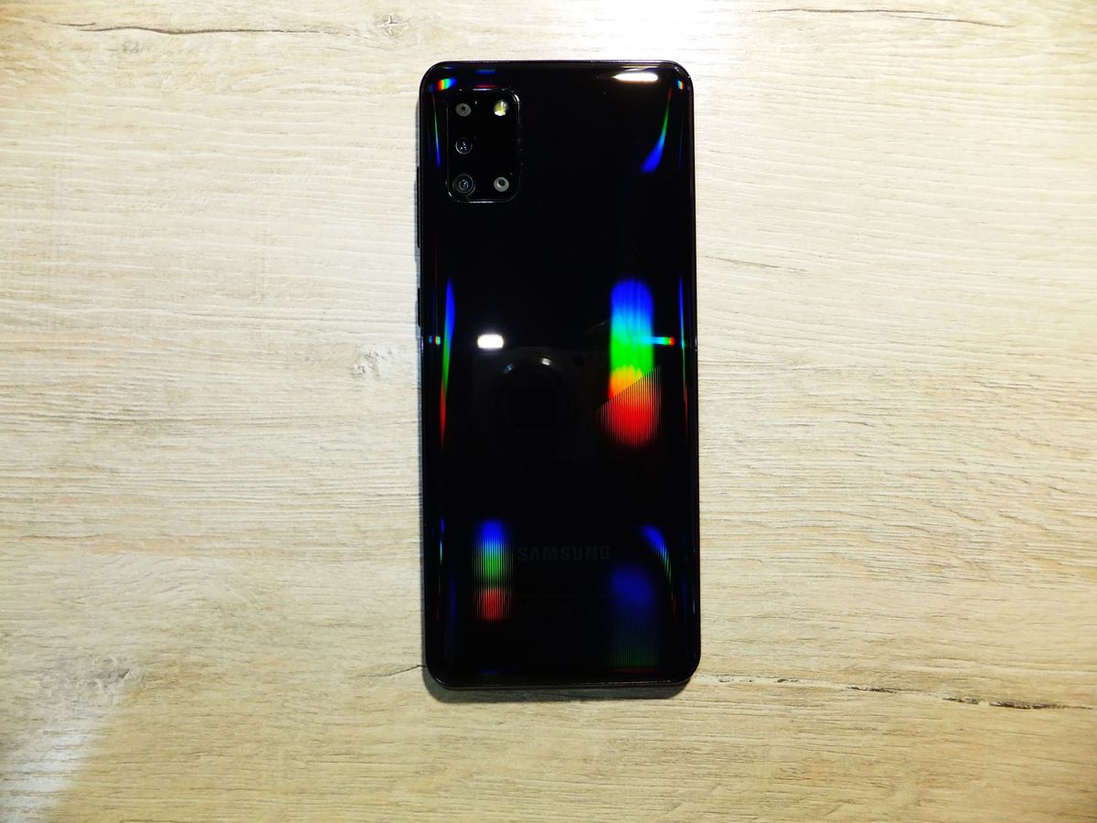 Harga Samsung Galaxy A31 Turun, Varian 6GB Jadi Pilihan Terjangkau 2026