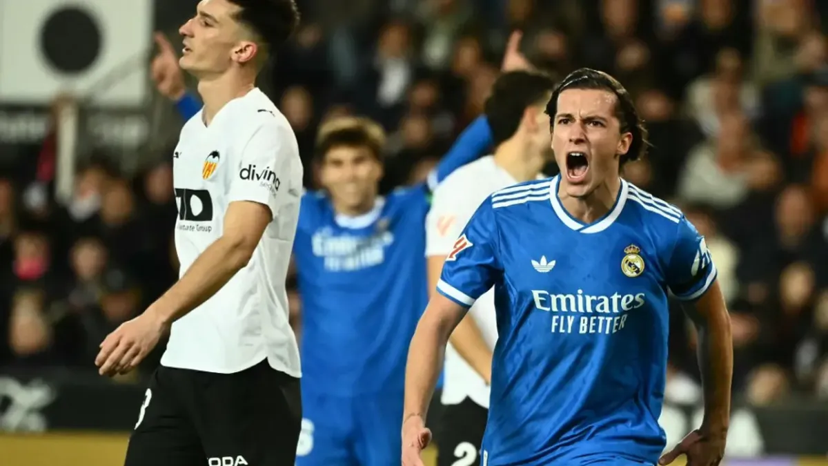Real Madrid Pertahankan Alvaro Carreras di Tengah Rumor Chelsea